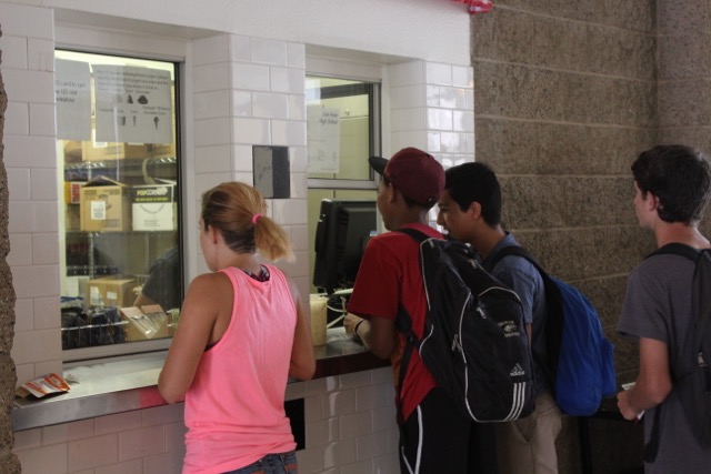 Students+wait+in+line+to+buy+lunch+at+the+new+school+cafe.+The+cafe+is+a+part+of+the+school%27s+effort+to+create+a+healthier+lunch+menu%3B+the+ingredients+come+from+local+areas+and+the+food+is+now+cooked+in+the+kitchen+%28Akshita+Dondeti%2FTalon%29.+
