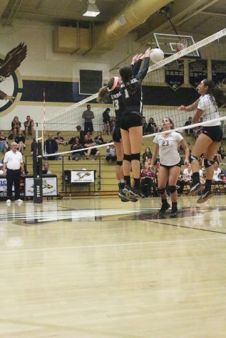 Natasha Rybakov leads girls’ volleyball toward CIF