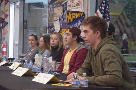 Oak Park alumni share college wisdom at panel event