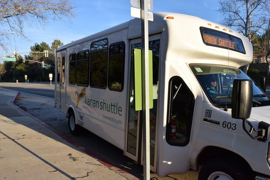 Kanan+Shuttle+transports+community+members+and+students+across+Oak+Park.+The+free+service+plans+to+expand+their+number+of+stops+in+the+future+for+the+convenience+of+the+community+%28Meghana+Mudunuri%2FTalon%29.