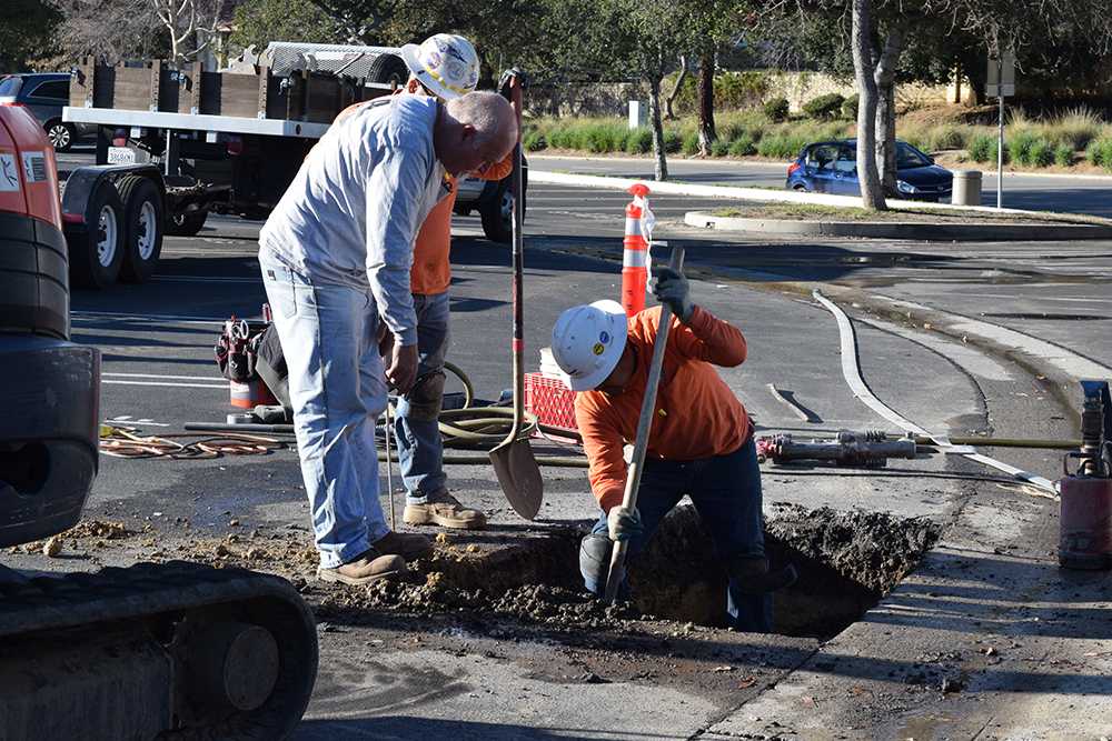 School responds to water pipe burst – Talon