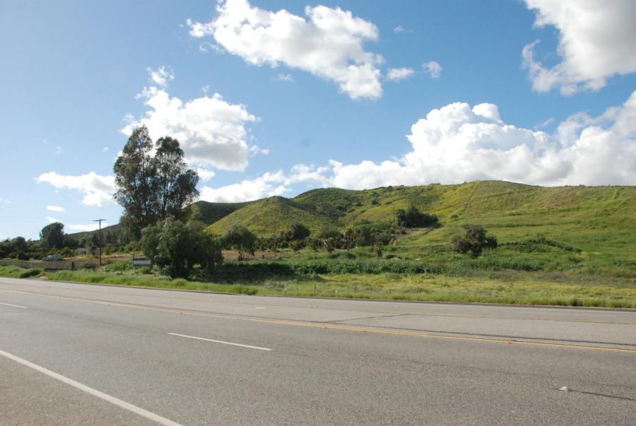 Hills+pictured+by+Tierra+Rejada+Road+in+Simi+Valley+will+be+one+of+three+potential+wildlife+corridor+zones.