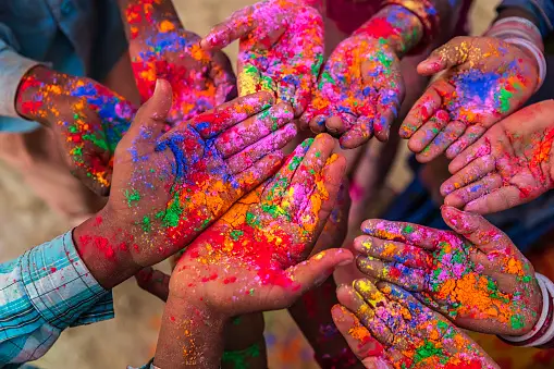 Holi celebration held for Ventura County teens