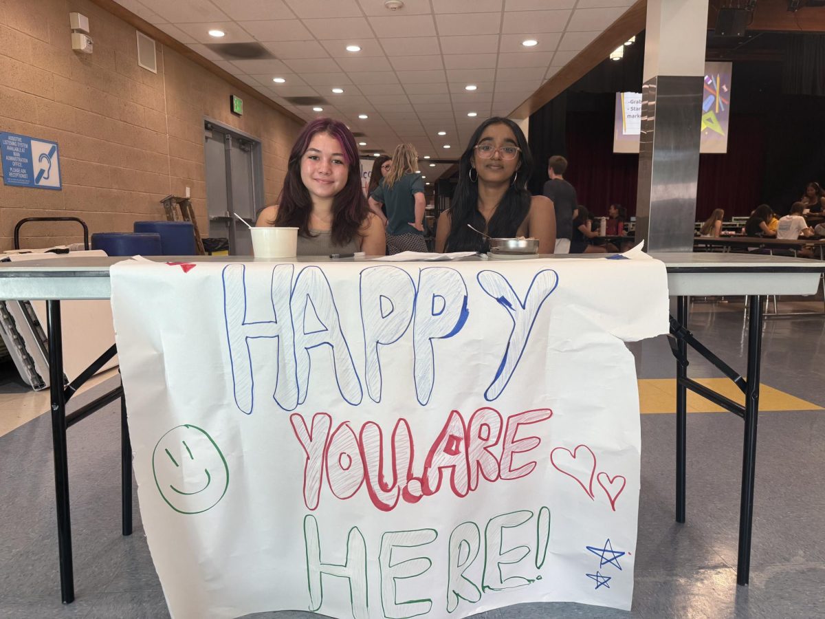 APC's warm welcome to new students. (Photo by Aditi Agina/The Talon).
